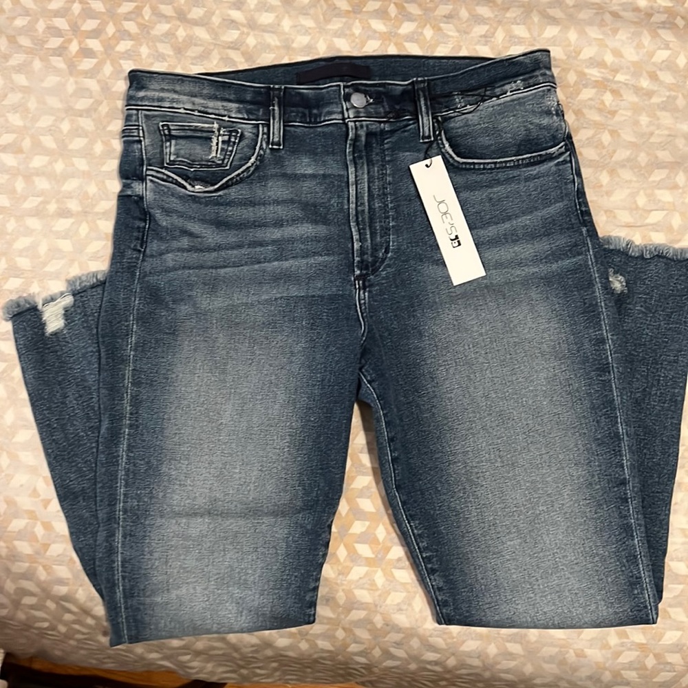 Joe’s jeans size 32 never worn